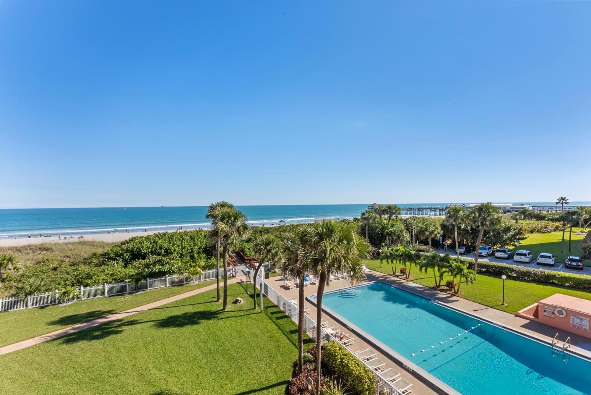 Cocoa Beach Towers Oda fotoğraf